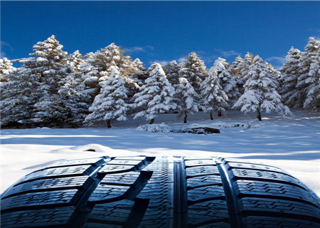 How Tyre Pressure Affects Driving On Wet Roads