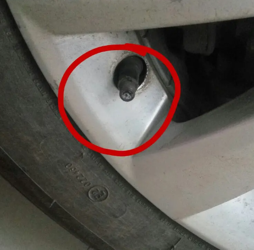 A detail to pay attention to when inflating car tires, otherwise the loss outweighs the gain A detail to pay attention to when inflating car tires, otherwise the loss outweighs the gain